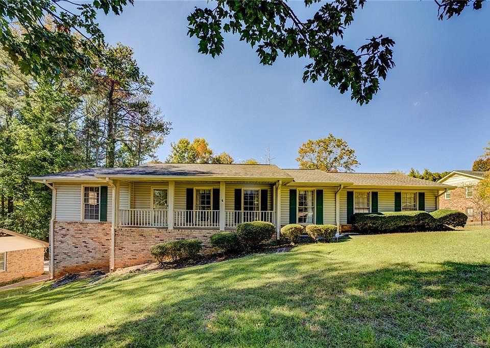 1st image of 2647 Club Forest Ct SE