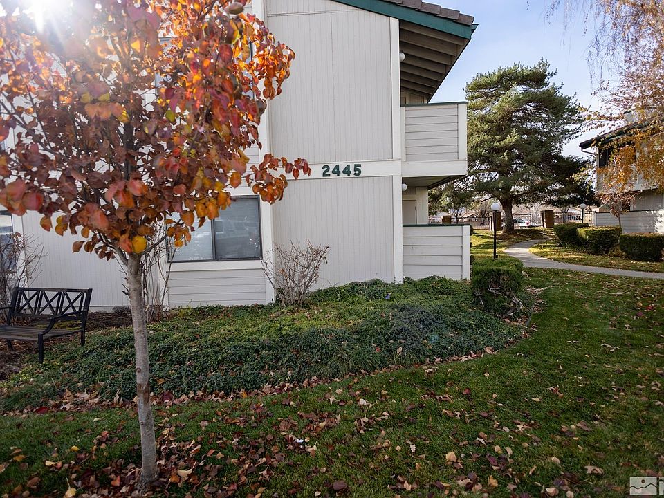 1st image of 2445 Sycamore Glen Dr APT 4