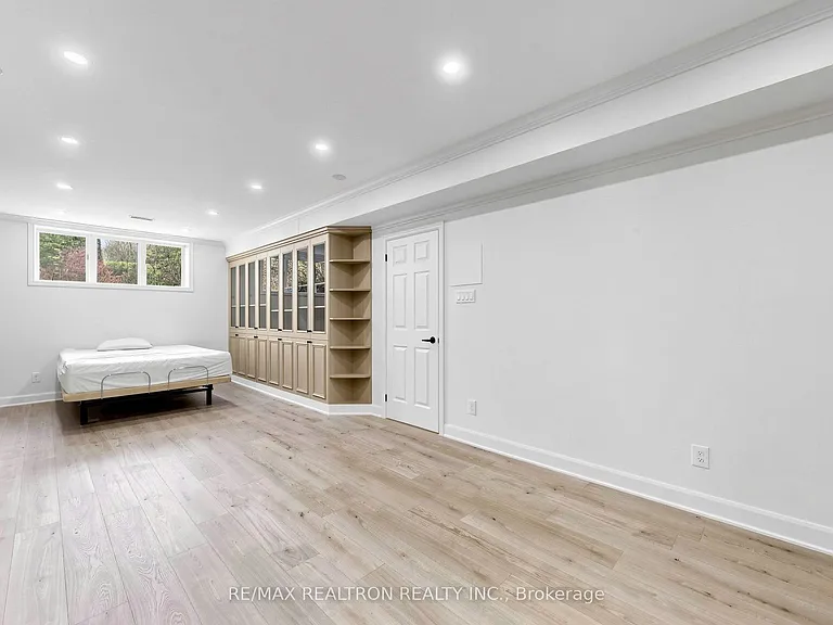 3927 Vandorf Side Rd #BASEMENT — Photo 18