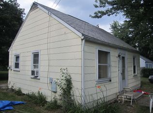 2114 Reo Rd, Lansing, MI 48910