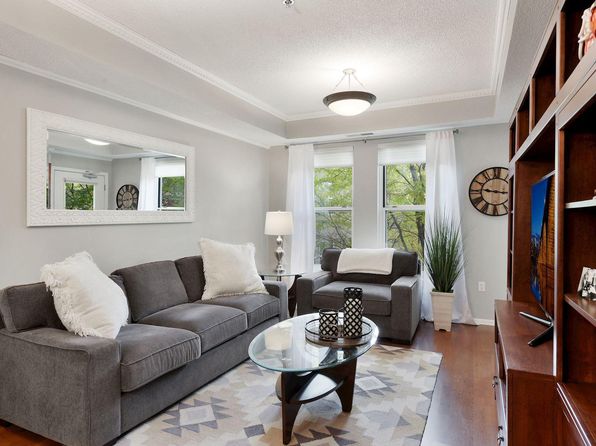 645 N 1st St APT 304