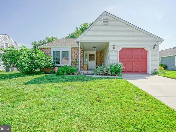 144 Lakebridge Dr, Deptford, NJ 08096