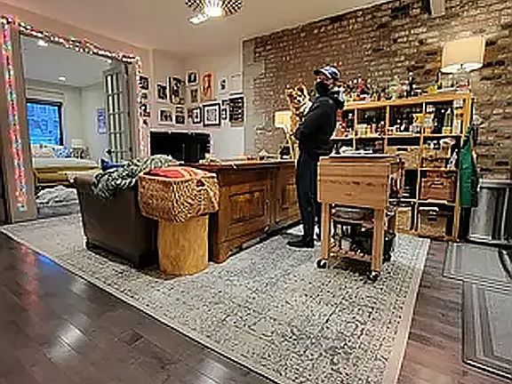 4th image of 586 Grand St #4C