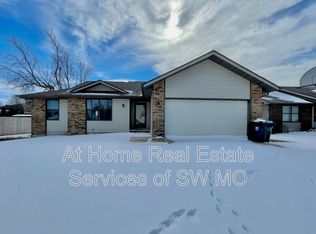 2908 W Swan St, Springfield, MO 65807