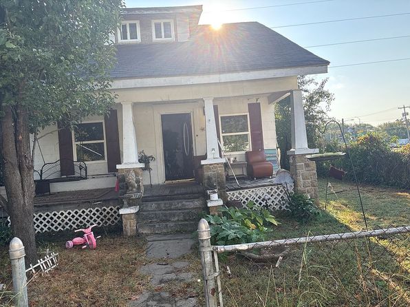 1510 N Farmer Ave