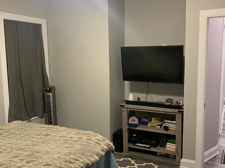 62 Sterling Ave #1 — Photo 15