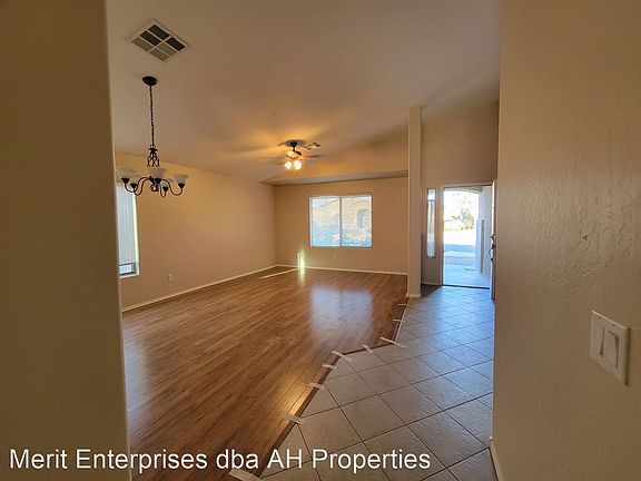 4th image of 23157 S 215th St