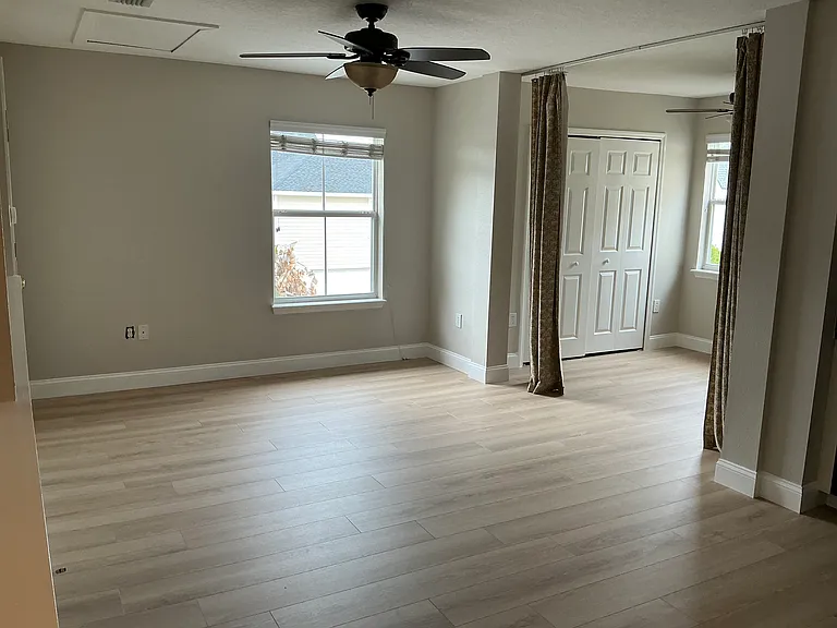 1057 Banks Rose St #B — Photo 2