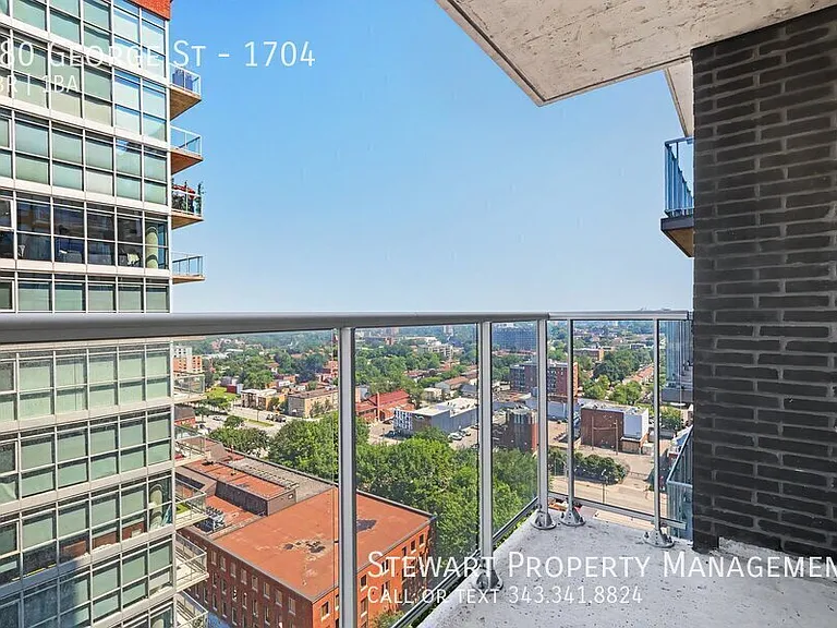 180 George St #1704 — Photo 11