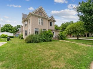1103 Main St, Cedar Falls, IA 50613