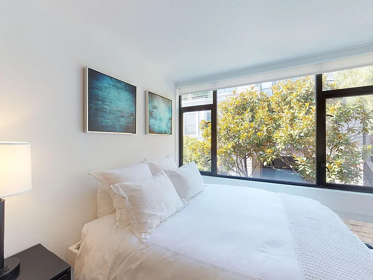Telegraph Hill — Photo 19