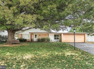 1863 Marigold Rd, York, PA 17408