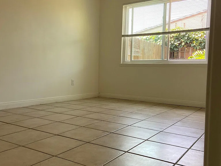 3195 Mandan Way — Photo 5