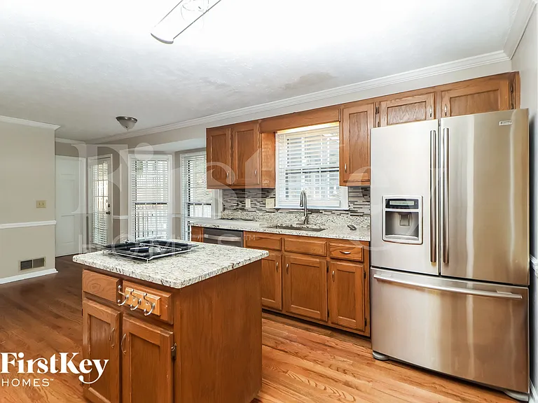 205 Timber Oak Cv — Photo 11
