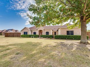 300 Springfield Ln, Waxahachie, TX 75165