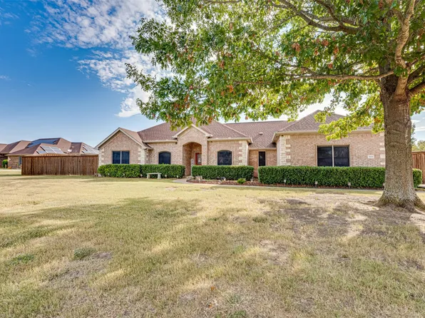 300 Springfield Ln, Waxahachie, TX 75165