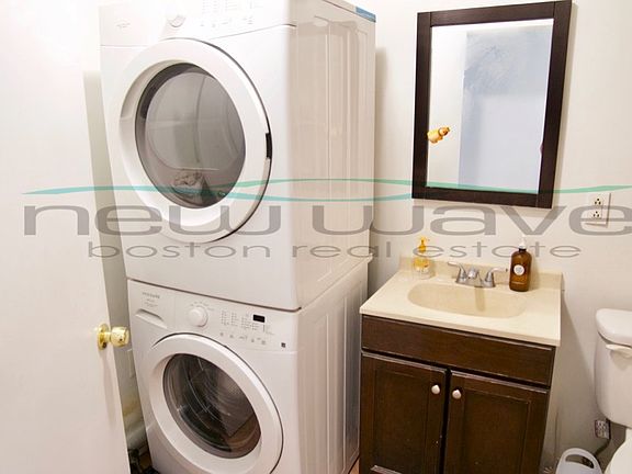4th image of 620 Columbus Ave APT 3