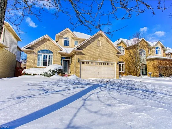52 Biggs Ave, Hamilton, ON L9K 1R7