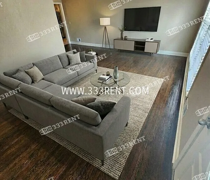 8342 Holmes Rd — Photo 4