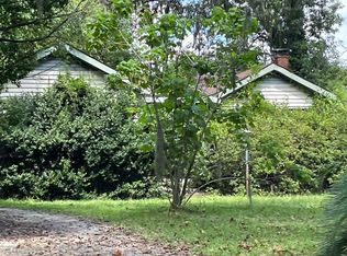 4918 Pineland Dr, Savannah, GA 31405