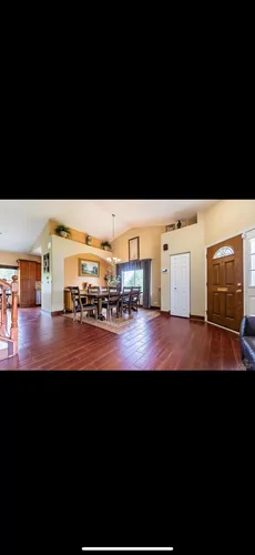 1533 Hartsburg Ln Photo 1