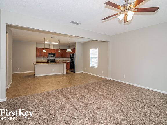 4th image of 3667 Middlebrook Dr