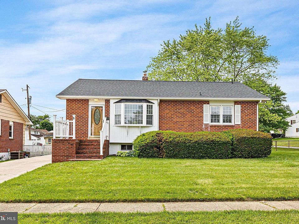 1st image of 5 Marta Dr