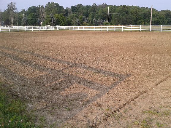 Outdoor arena 150x175