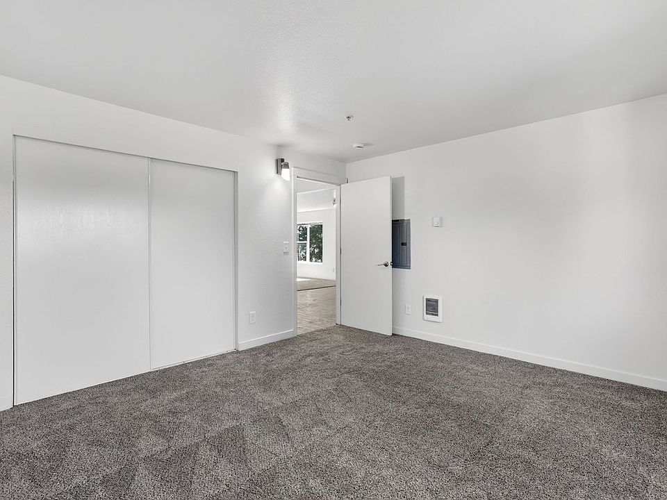 1st image of 14050 E Burnside St #321