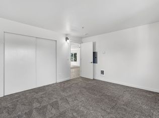 Irish Moss Apartments, Portland, OR 97233