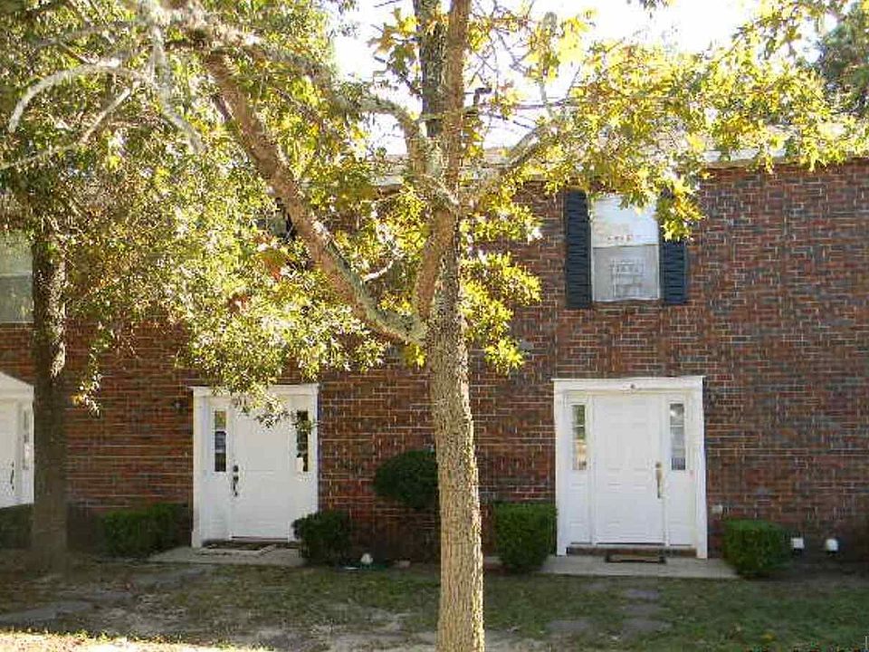 1st image of 3031 Belle Meade Dr APT C