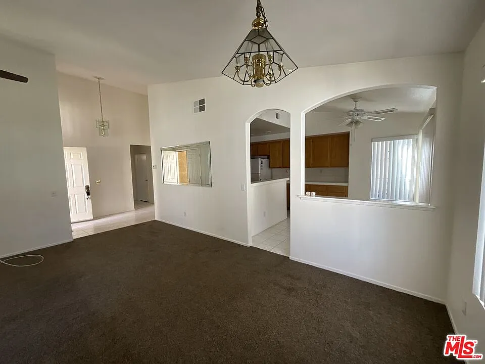 2 bed, 3.0 bath, 1261 sqft, $2,295 — Photo 3