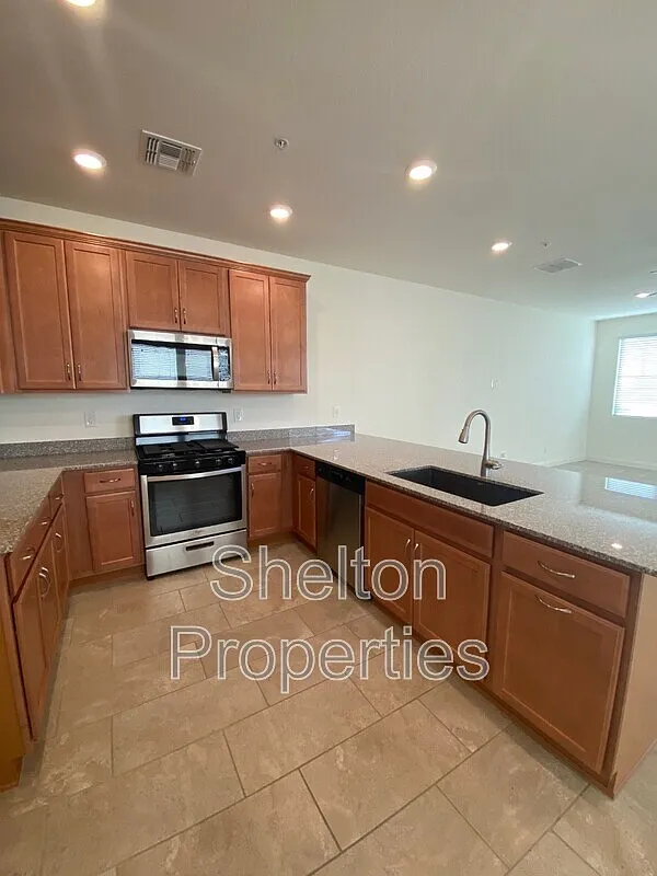Building Photo - 1723 N 208th Ave