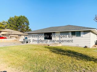 6009 W Okanogan Loop, Kennewick, WA 99336