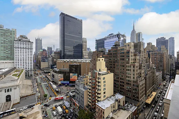 Rented by Corcoran | media 21