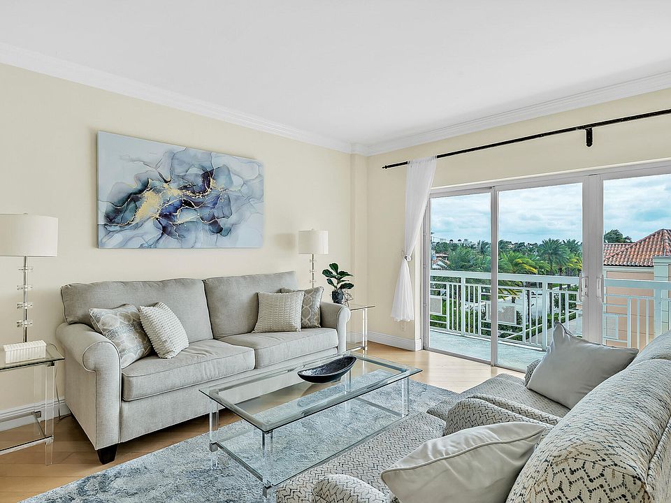 1st image of 250 N Bradley Pl #402