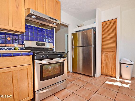 4th image of 2408 N Loretta Dr