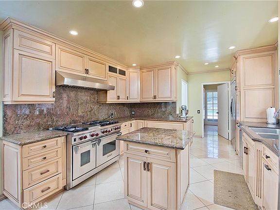 5th image of 3102 Dona Sofia Dr