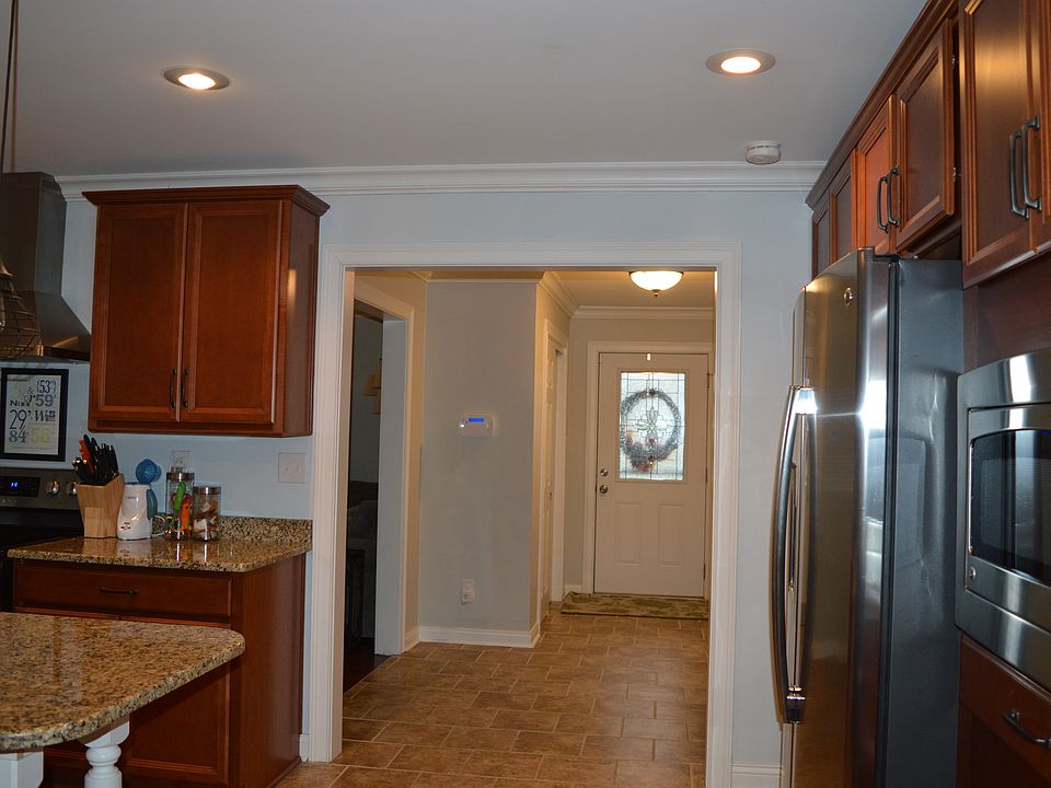 1st image of 3417 Belvoir Dr