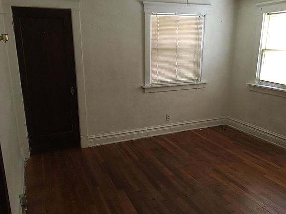 4th image of 3804 Bellefontaine Ave