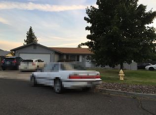 220 Ridgeway Dr, Yakima, WA 98901