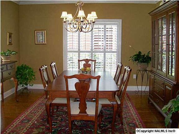 5th image of 3208 Peninsula Cir SE