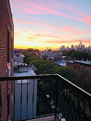 5th image of 344 De Graw St #6