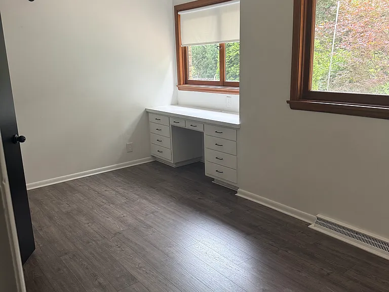 111 W Merle Ln — Photo 11
