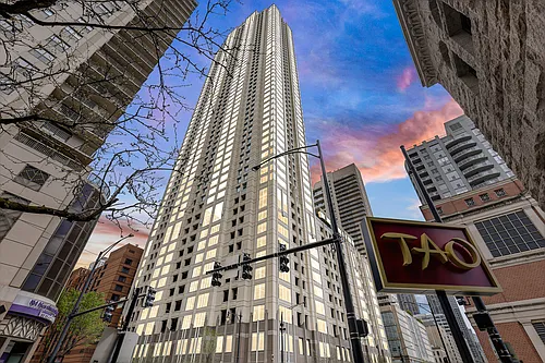 33 W Ontario St #48B Photo 1