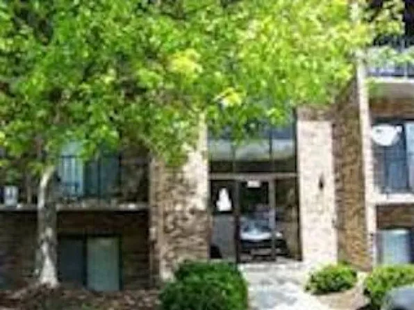 7212 Creekview Dr #Iii-f, Colerain Township, OH 45247