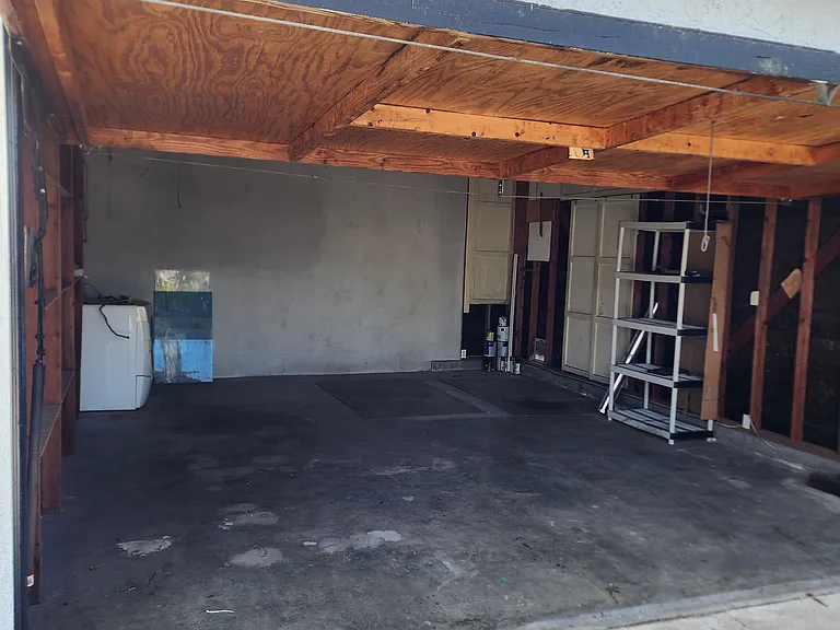 116 E Lewis St #B — Photo 25