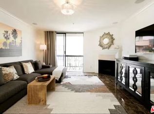 7320 Hawthorn Ave APT 412, Los Angeles, CA 90046