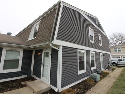 360 Farmingdale Cir, Vernon Hills, IL, 60061