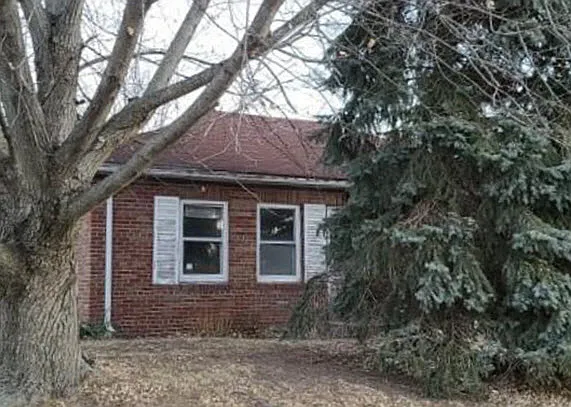 4401 23rd Ave photo 1